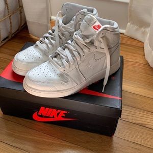 Air Jordan 1 Retro High Of Sail/University Red